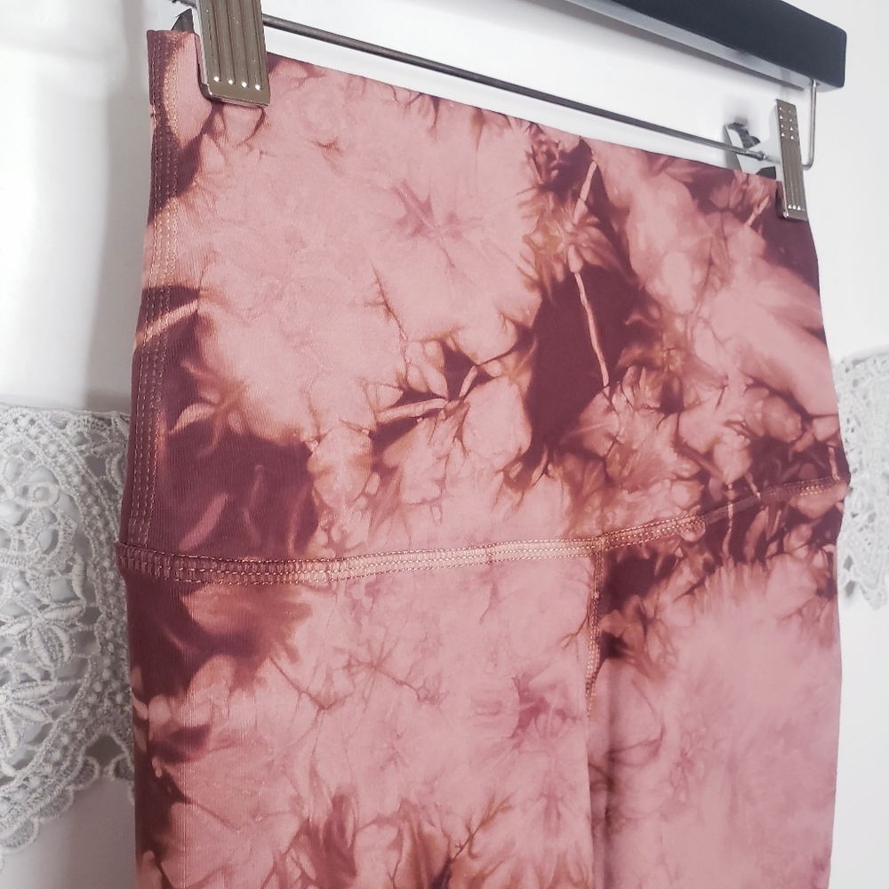 Electric & Rose tie dye high rise biker shorts small NWOT - Picture 2 of 5